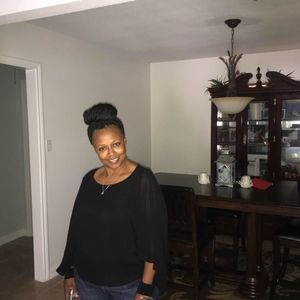 Meet your Posher, Carla